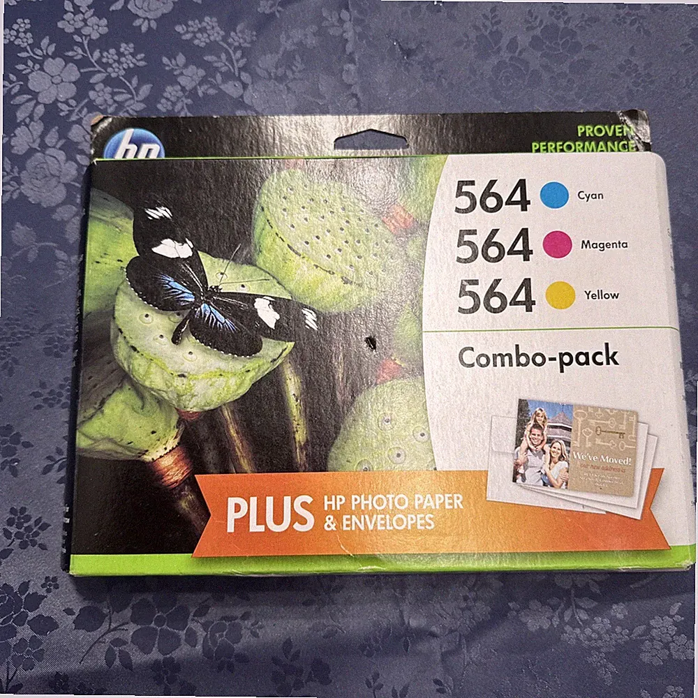 Genuine HP Combo-Pack 564 Tri Color Ink Cartridge Set HP Photo Paper & Envelopes